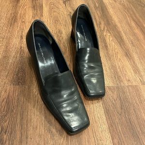 Bandolino 90’s vintage square toe navy block heeled loafer - sz 9m